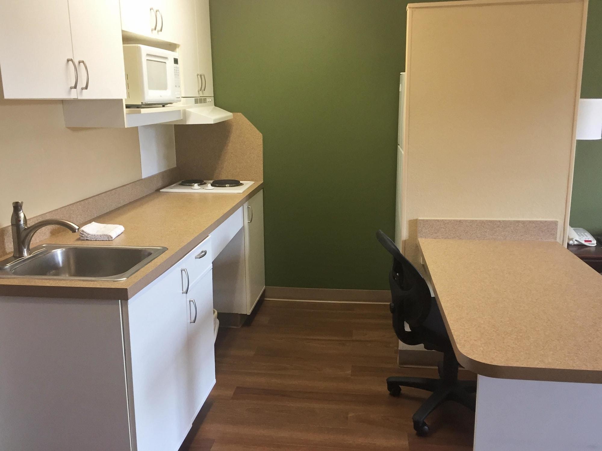 Extended Stay America Select Suites - Detroit - Novi - Haggerty Road Northville Esterno foto