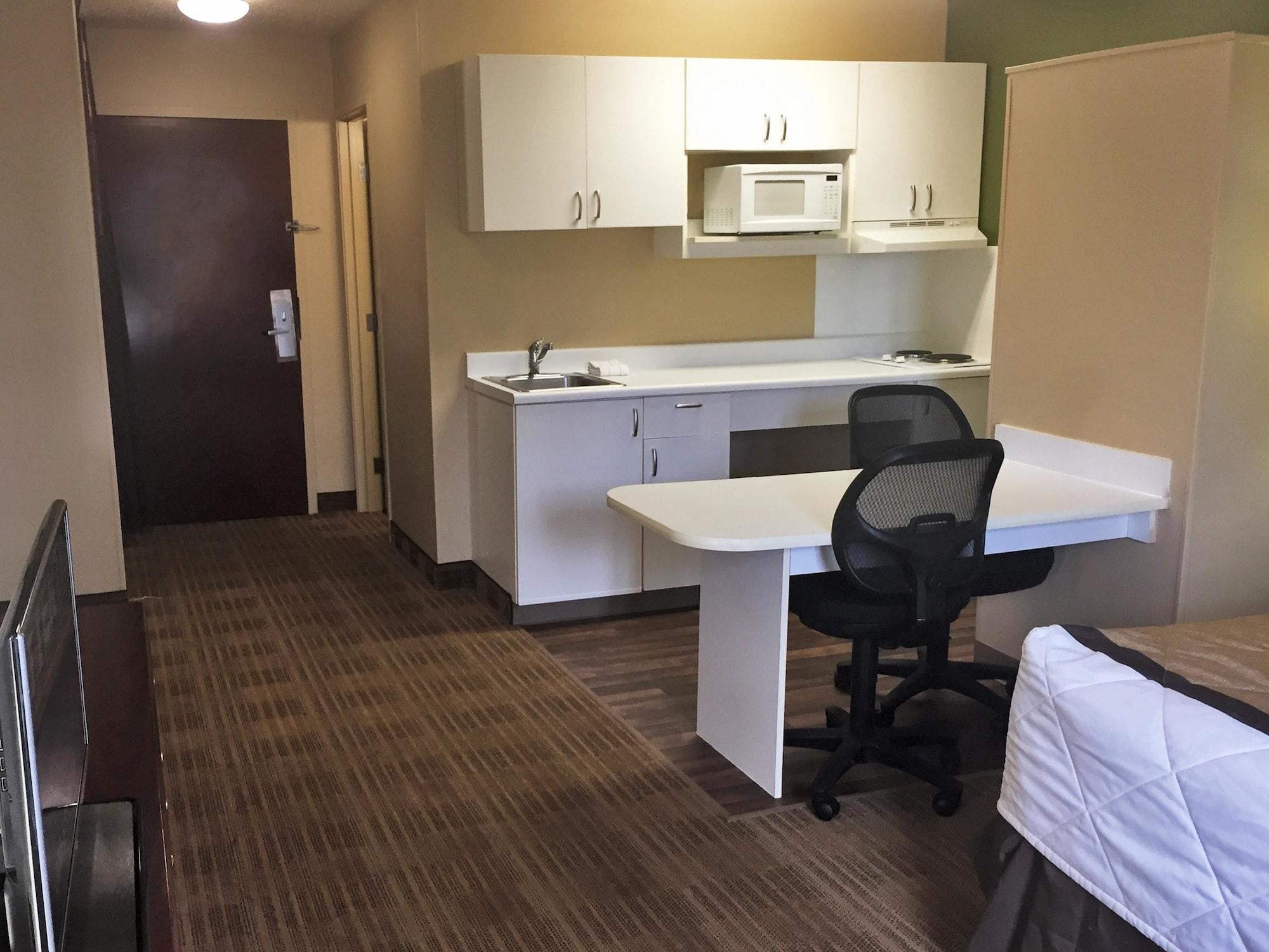 Extended Stay America Select Suites - Detroit - Novi - Haggerty Road Northville Esterno foto