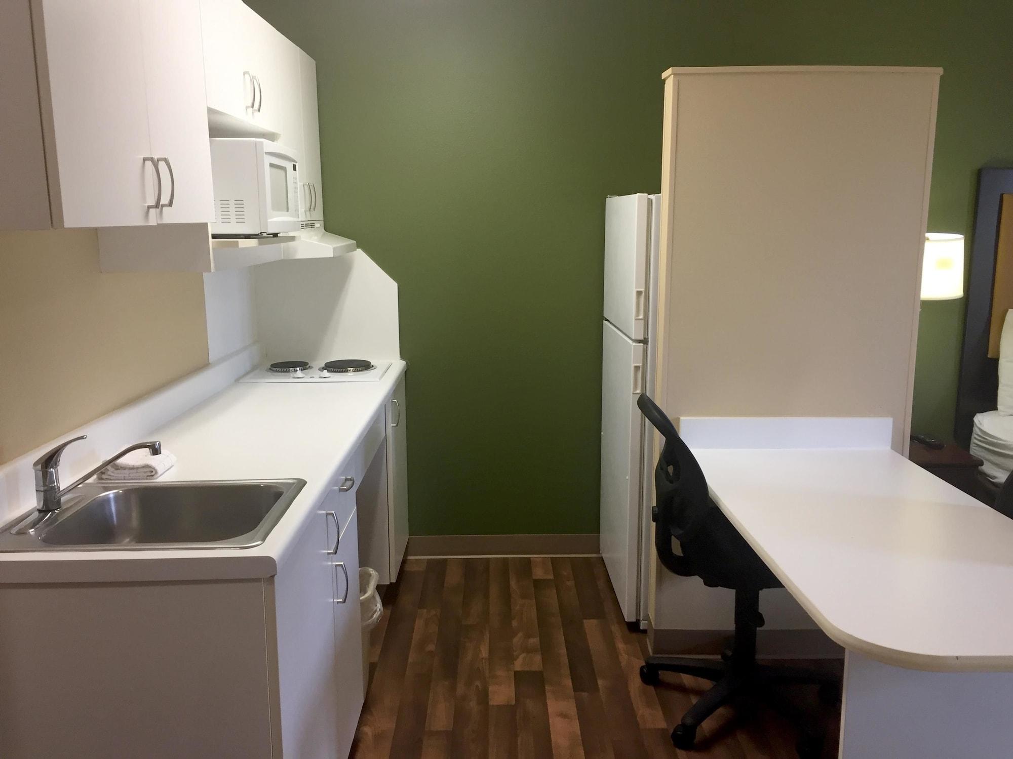 Extended Stay America Select Suites - Detroit - Novi - Haggerty Road Northville Esterno foto