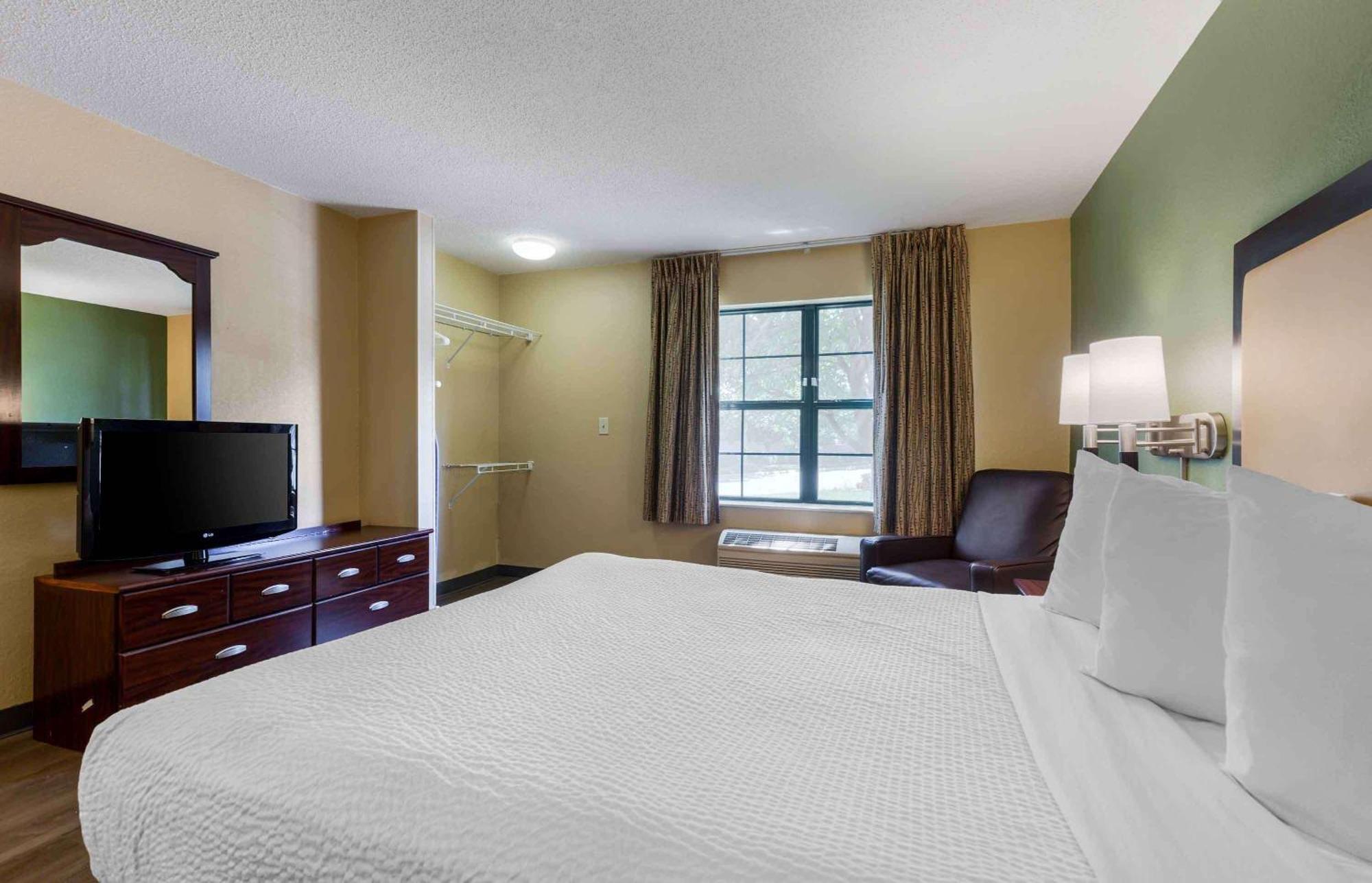 Extended Stay America Select Suites - Detroit - Novi - Haggerty Road Northville Esterno foto